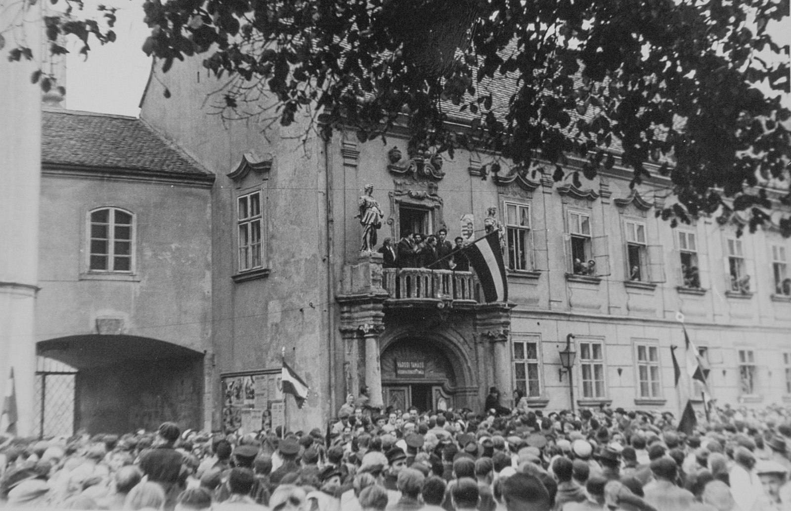 Székesfehérvár ’56 – vetítéses előadással emlékeznek pénteken a forradalom székesfehérvári eseményeire